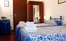 B&b 2 Passi da Roma